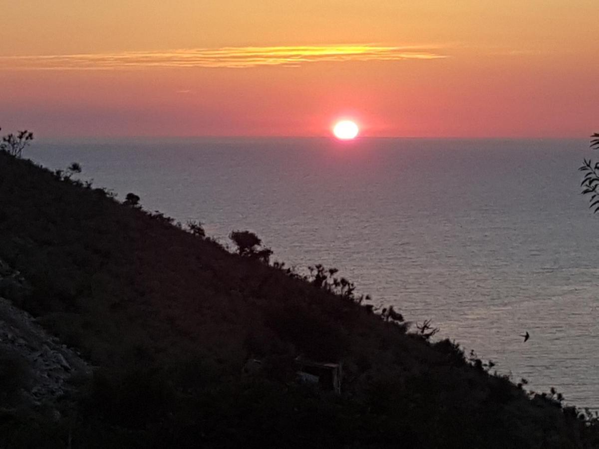 Emiljano Seaview Ksamil