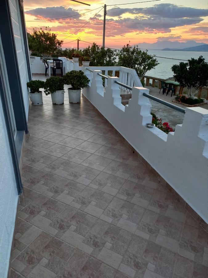 Emiljano Seaview *